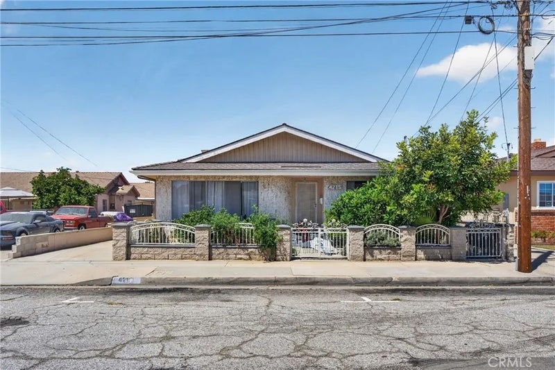 4215 W 130th