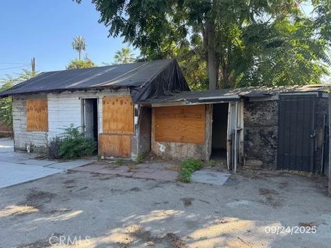 Tiny photo for 885 San Jacinto St, San Bernardino, CA 92408 (MLS # CV25238950)