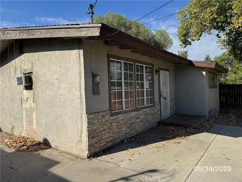 Tiny photo for 885 San Jacinto St, San Bernardino, CA 92408 (MLS # CV25238950)