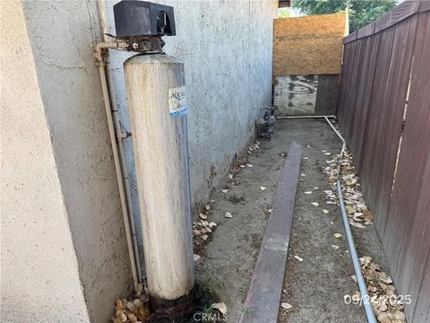 Tiny photo for 885 San Jacinto St, San Bernardino, CA 92408 (MLS # CV25238950)