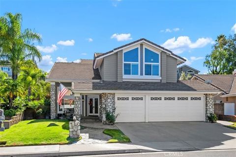 Photo of 20776 Shadow Rock Ln, Rancho Santa Margarita, CA 92679 (MLS # OC25243440)