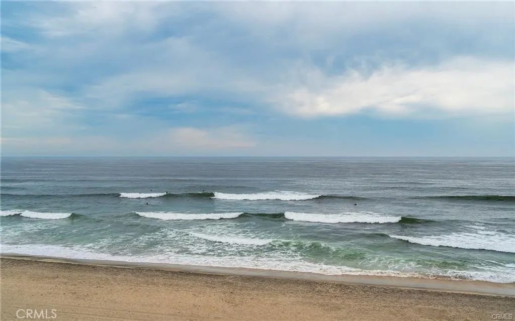 Photo of 140 Acacia Ave #11, Carlsbad, CA 92008 (MLS # OC26071353)