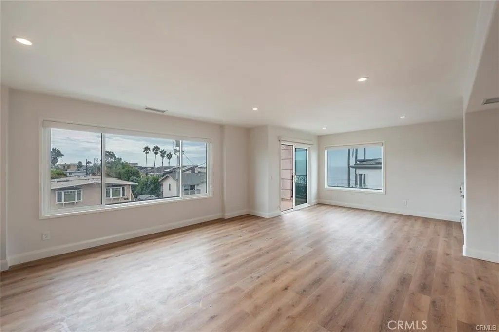 Photo of 140 Acacia Ave #11, Carlsbad, CA 92008 (MLS # OC26071353)