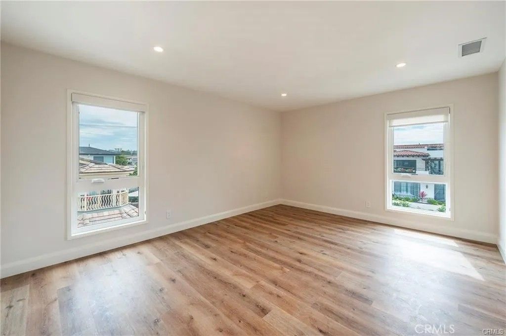 Photo of 140 Acacia Ave #11, Carlsbad, CA 92008 (MLS # OC26071353)