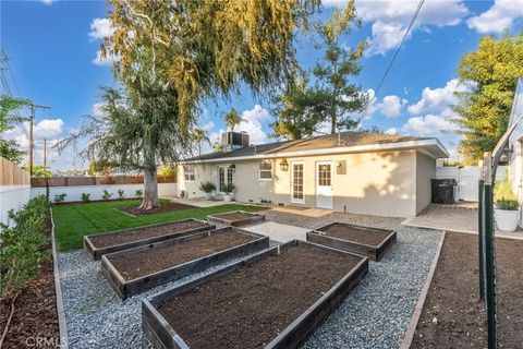 Tiny photo for 510 Lime St, Redlands, CA 92374 (MLS # IG25220809)