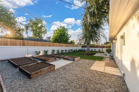 Tiny photo for 510 Lime St, Redlands, CA 92374 (MLS # IG25220809)