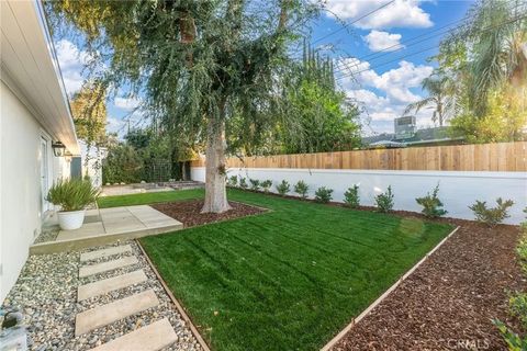 Tiny photo for 510 Lime St, Redlands, CA 92374 (MLS # IG25220809)