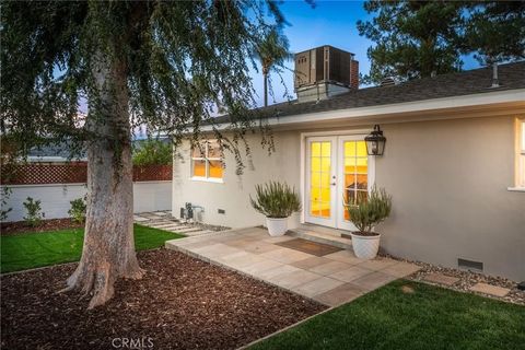 Tiny photo for 510 Lime St, Redlands, CA 92374 (MLS # IG25220809)