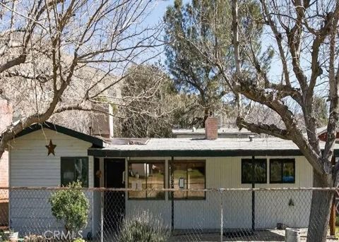 Photo of 452 Sirretta Street, Kernville, CA 93238 (MLS # IV26038437)