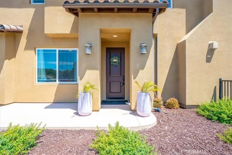 200 Oak Hill
