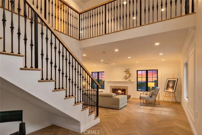 16717 Encino Hills Drive