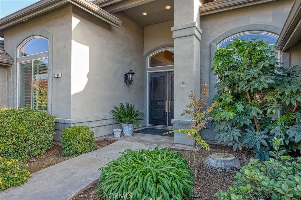 Photo of 7730 Gilroy Avenue, Fresno, CA 93722 (MLS # FR25270540)