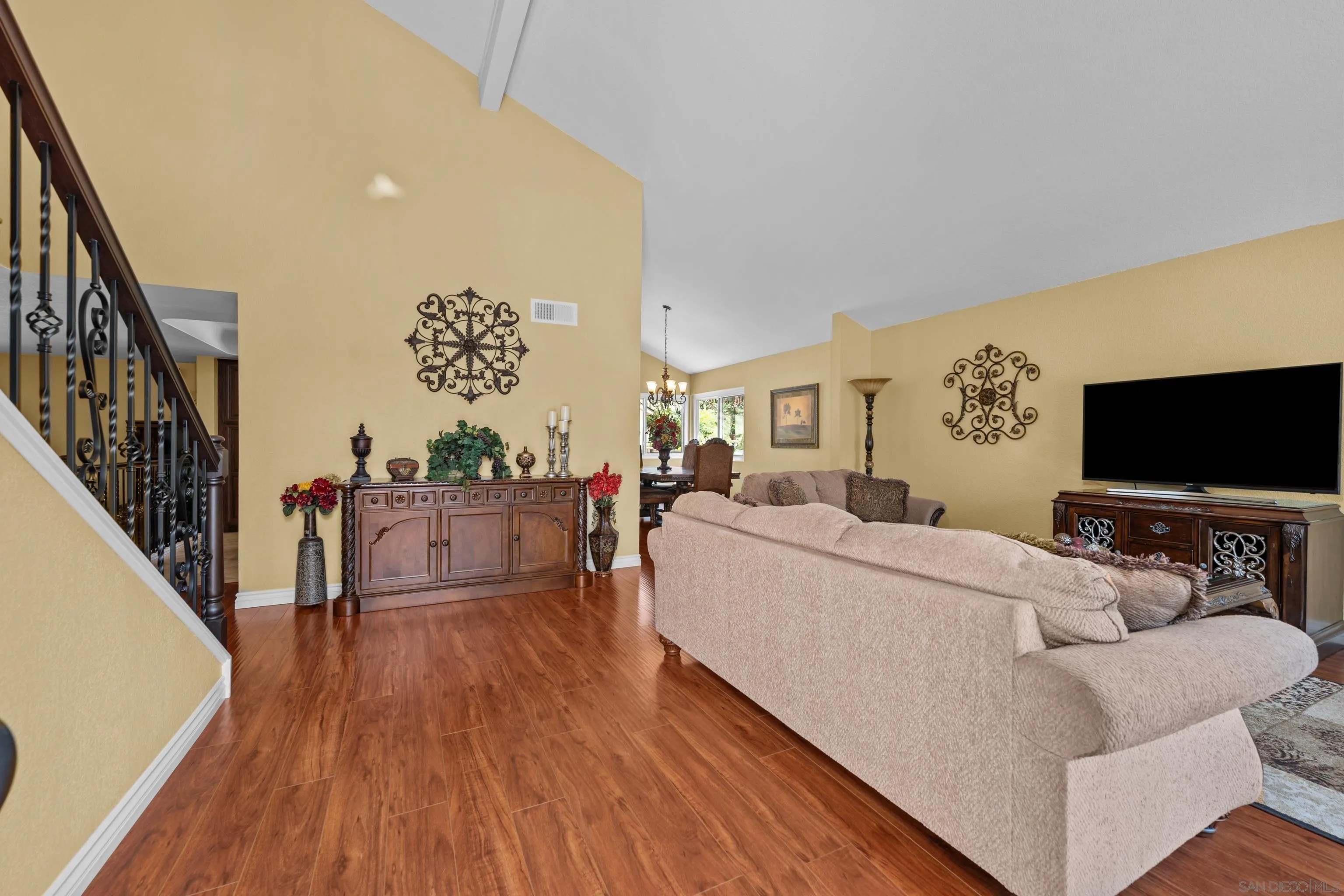 9014 Stargaze Ave