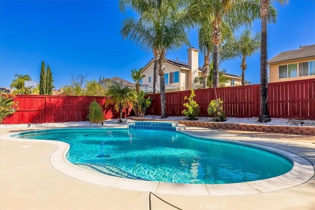 Photo of 35604 Shadow Dr, Winchester, CA 92596 (MLS # SW26047819)