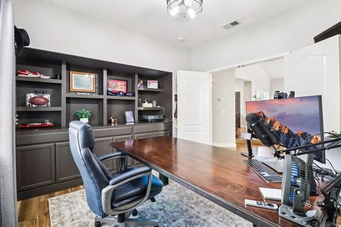 Tiny photo for 2904 Avenida Valera, Carlsbad, CA 92009 (MLS # 250042547)