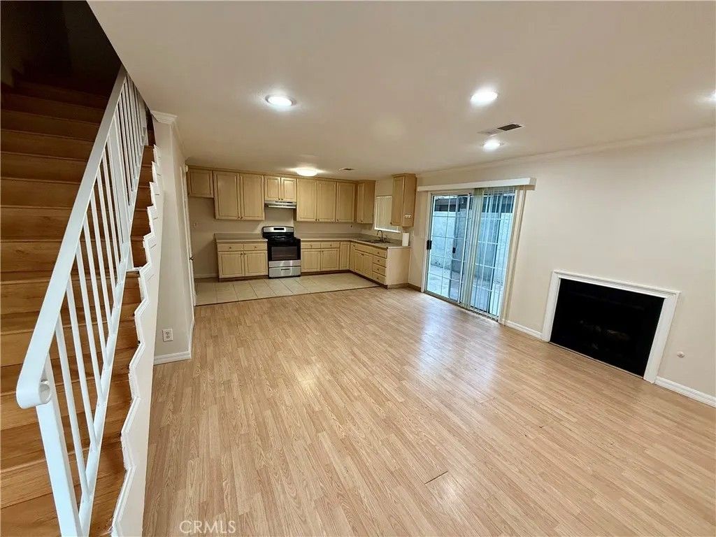 Photo of 6439 Woodman Ave #1, Van Nuys, CA 91401 (MLS # SR25280022)