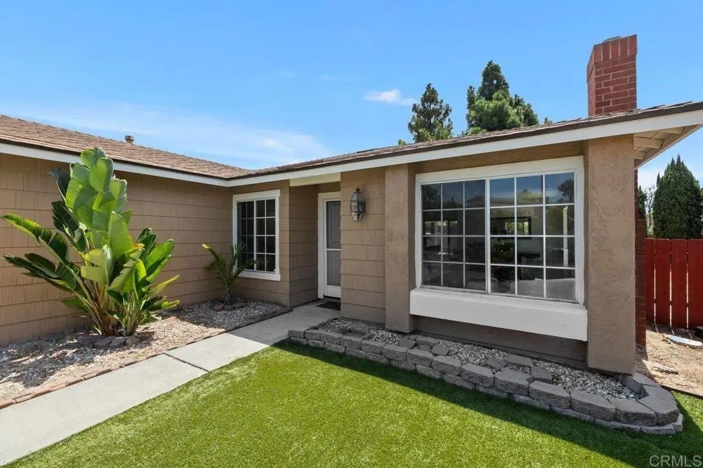 221 Henrietta Court