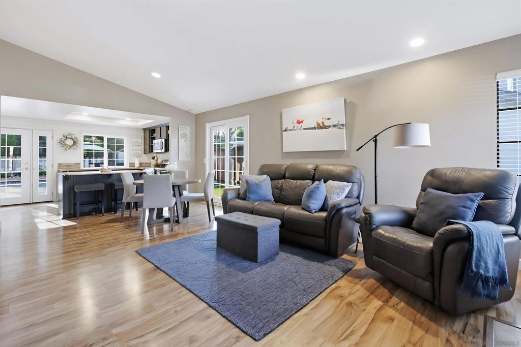 Photo of 12085 Eastglen St, San Diego, CA 92131 (MLS # 250044739)