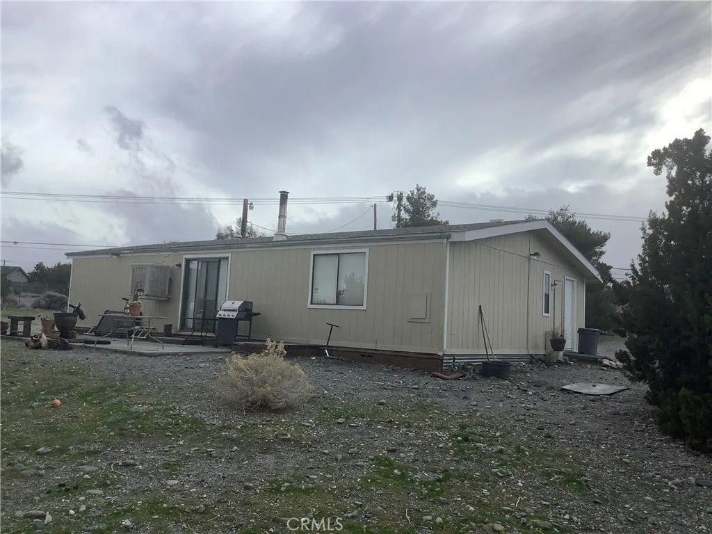 Photo of 2830 Phelan Road, Phelan, CA 92371 (MLS # HD26002080)