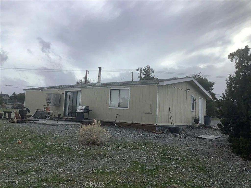 Photo of 2830 Phelan Road, Phelan, CA 92371 (MLS # HD26002080)