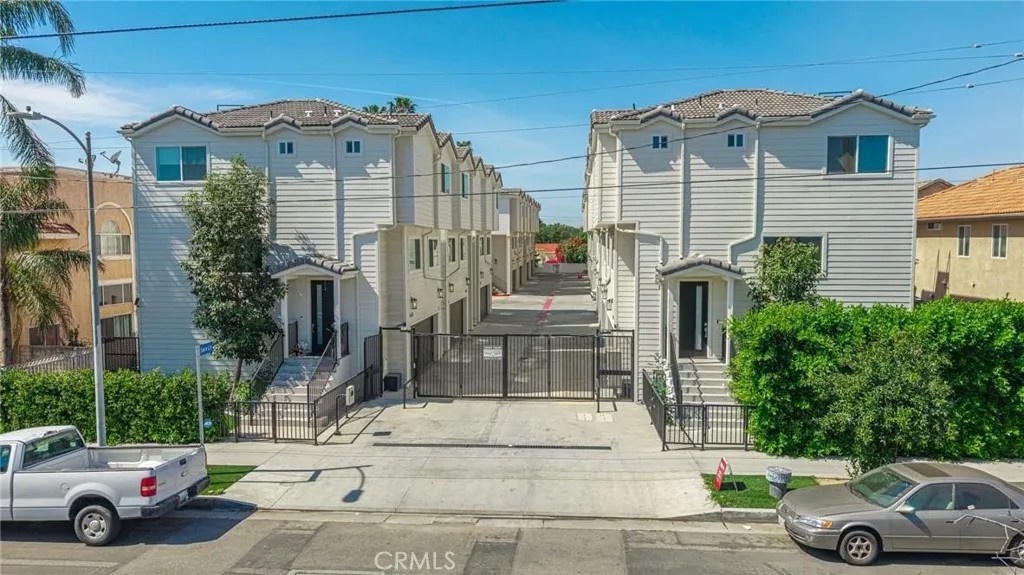 14662 W Sara Lane