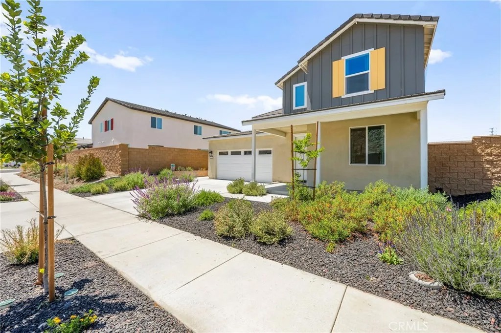 27241 Toro Vista Street