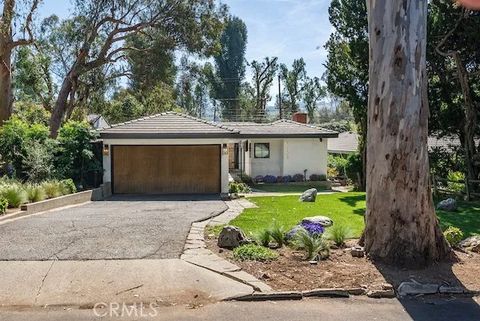 Photo of 3136 Via La Selva, Palos Verdes Estates, CA 90274 (MLS # SB26046937)