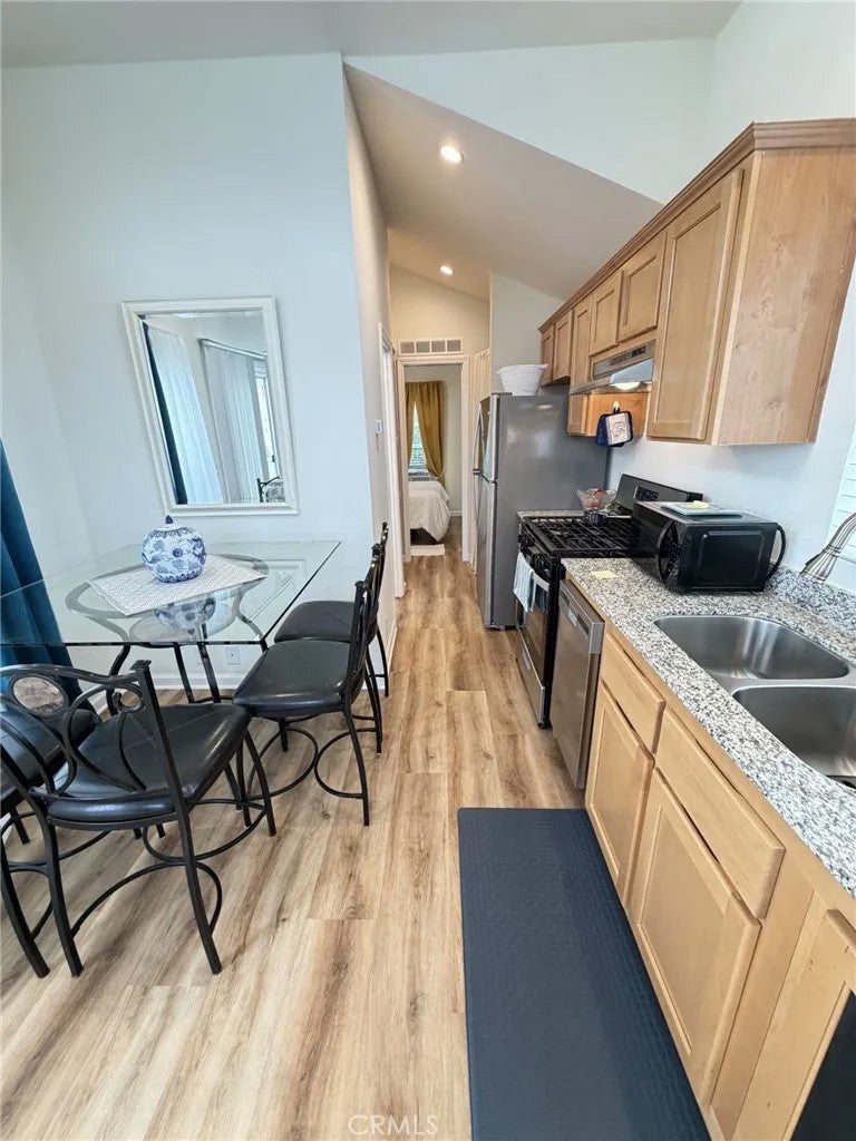 Photo of 910 Deerwood Dr, San Jacinto, CA 92583 (MLS # SW26198438)