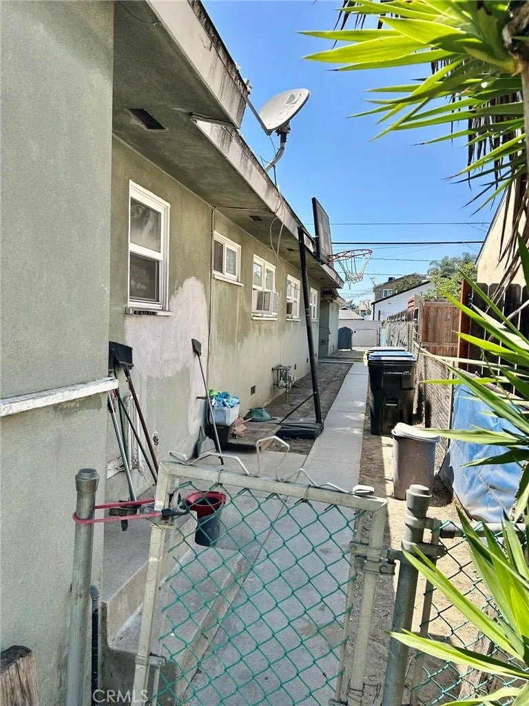 12937 Downey
