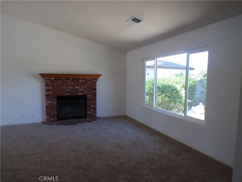 5102 W Avenue L10