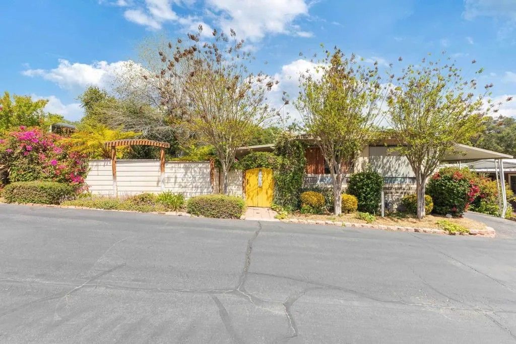 Photo of 3909 Reche Rd #112, Fallbrook, CA 92028 (MLS # NDP2603208)