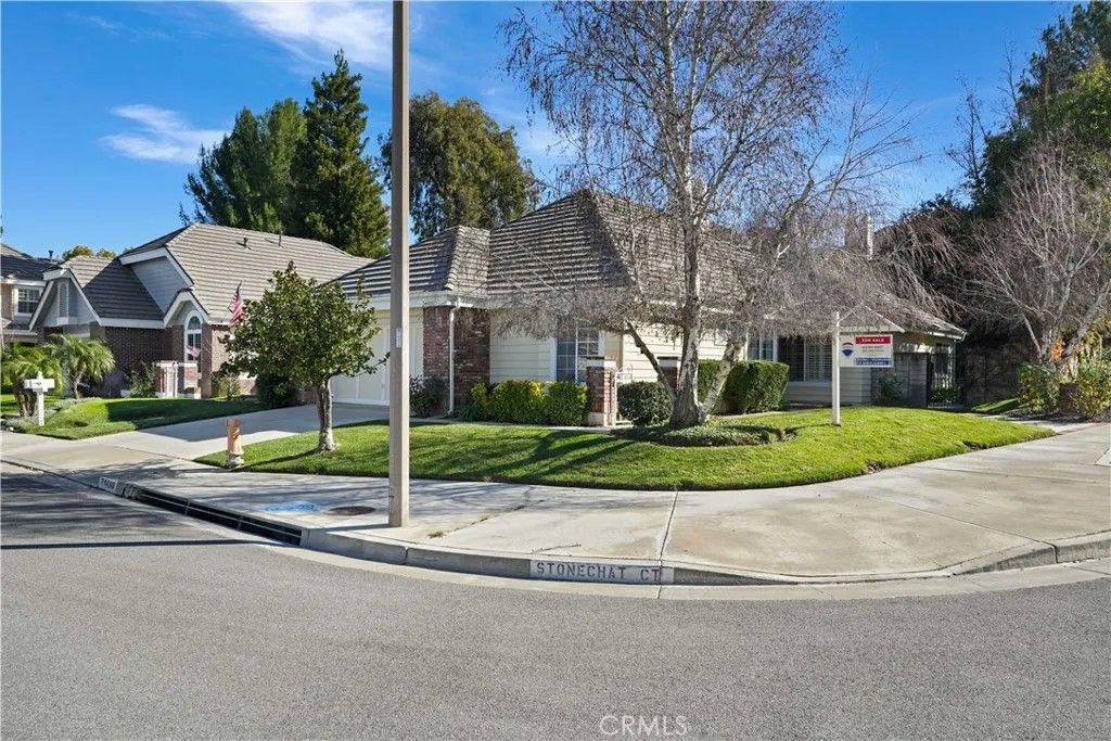 Photo of 24486 Stonechat Court, Valencia, CA 91355 (MLS # SR26004879)