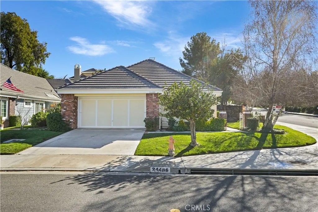 Photo of 24486 Stonechat Court, Valencia, CA 91355 (MLS # SR26004879)