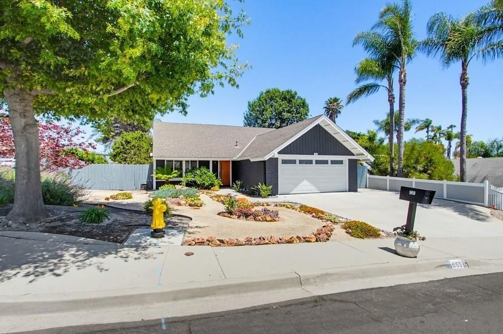 969 Chablis Ln
