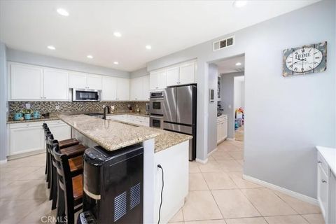 Tiny photo for 27486 Fern Pine, Murrieta, CA 92562 (MLS # SW26151965)