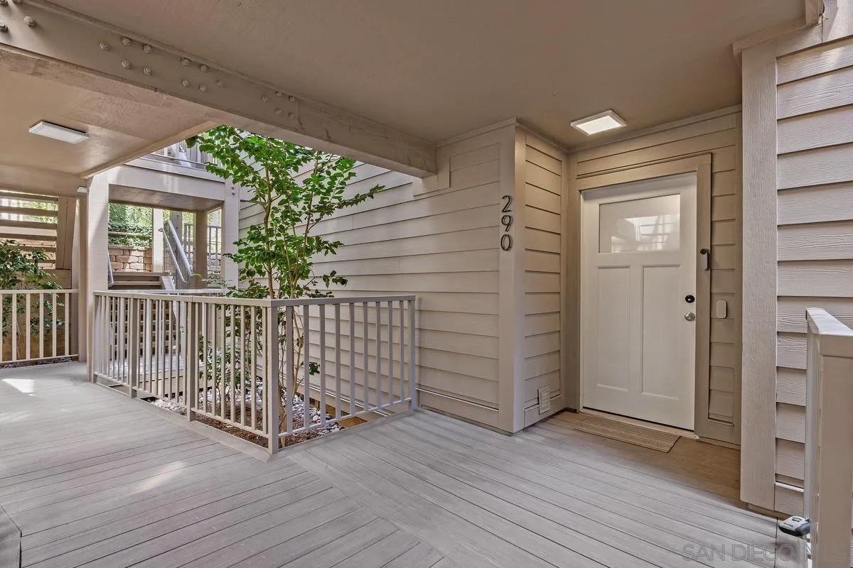 290 Dolphin Cove Ct