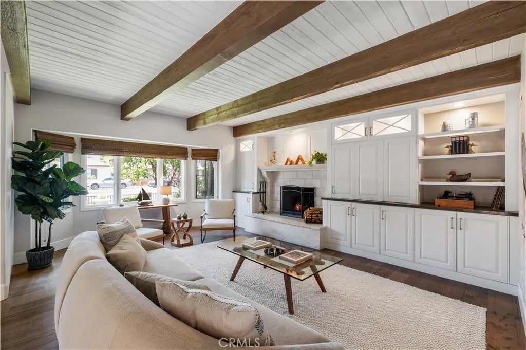 5273 E Appian