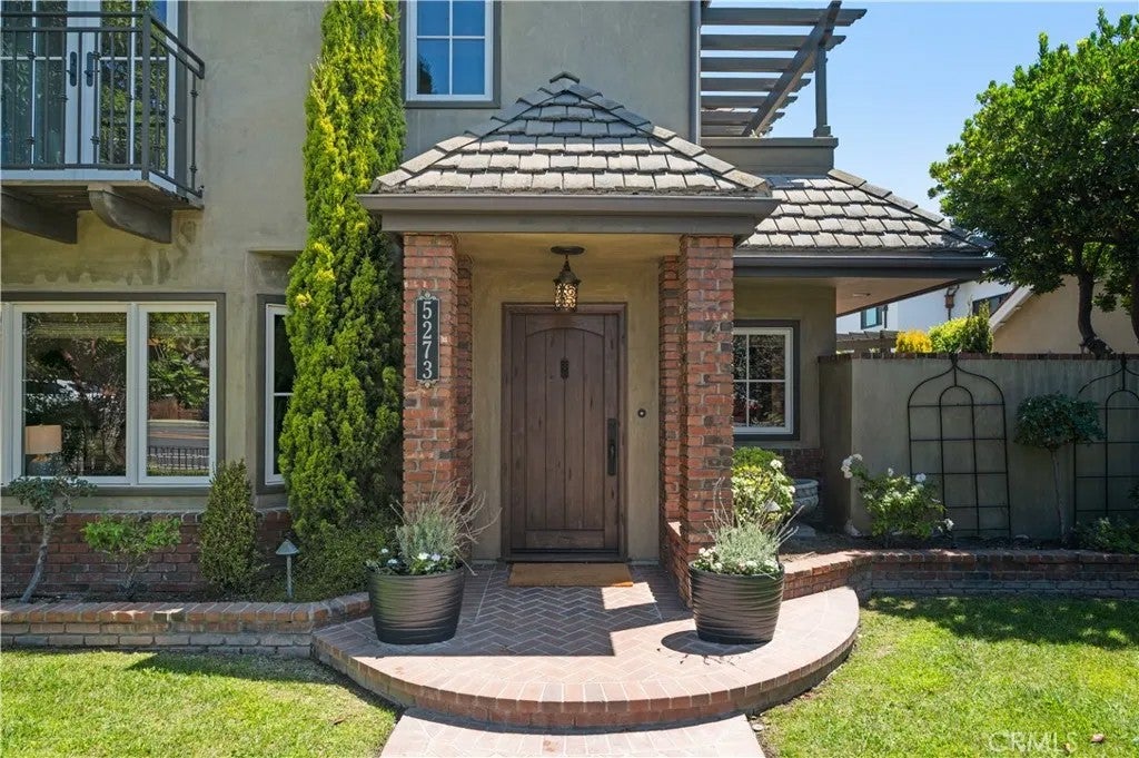 5273 E Appian