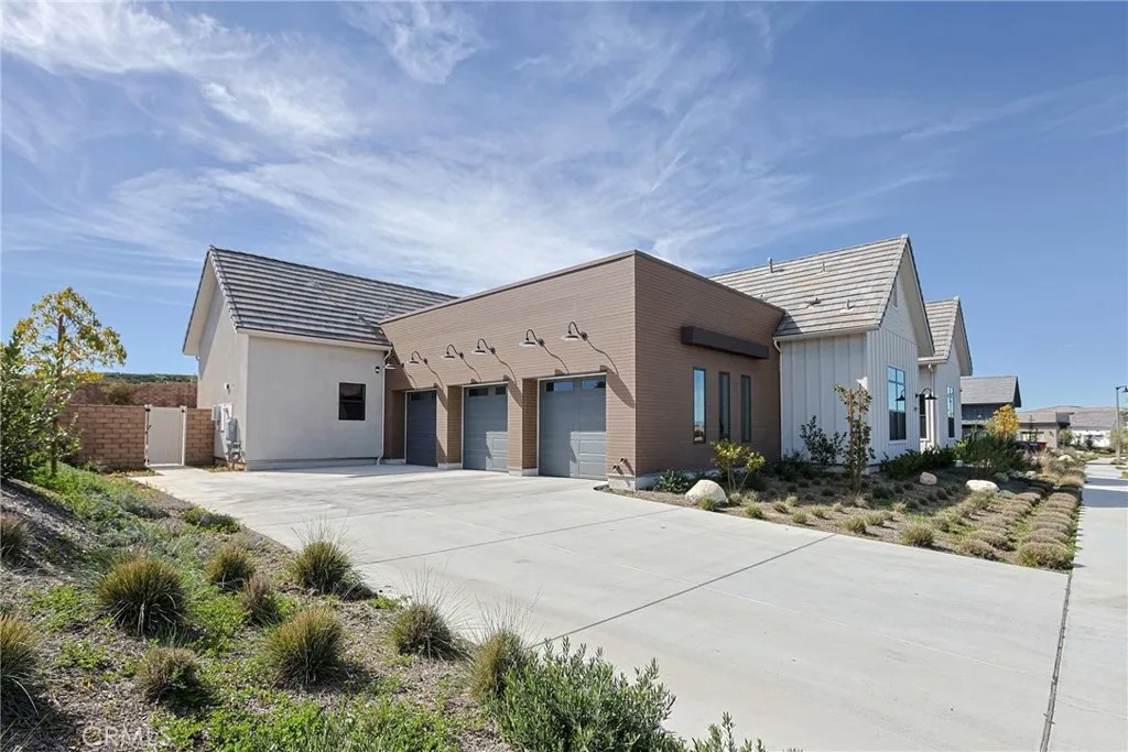 32213 DAYBROOK Terrace