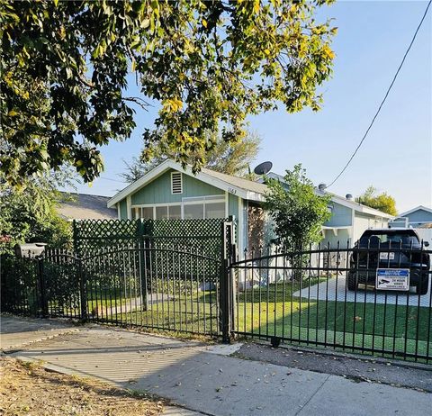 Photo of 1163 W 7th St, San Bernardino, CA 92411 (MLS # GD26041890)