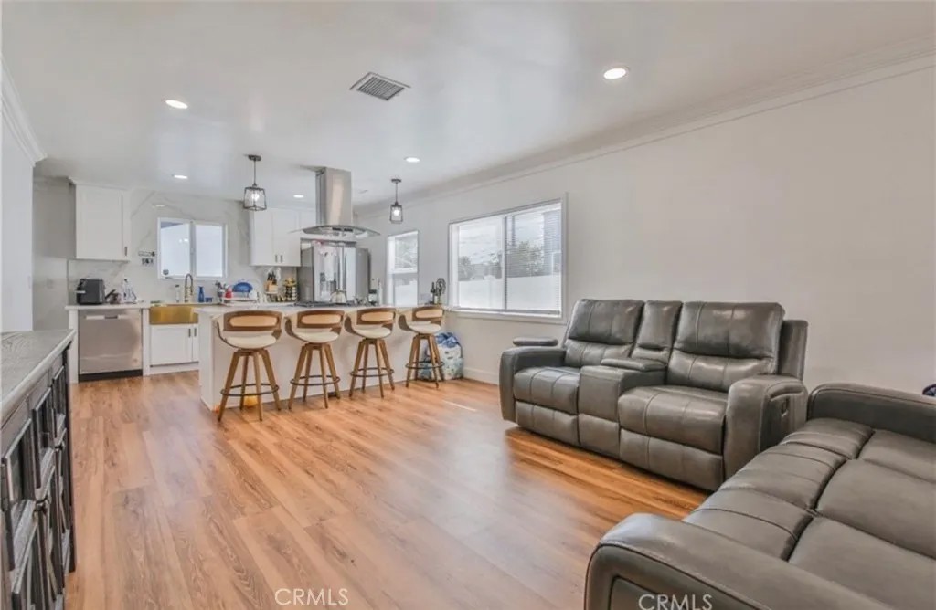 3206 W 59th Street