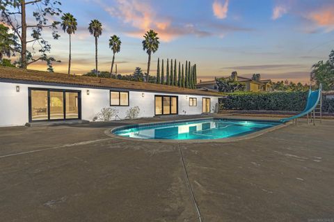 Photo of 12821 Avenida La Valencia, Poway, CA 92064 (MLS # 250037877)