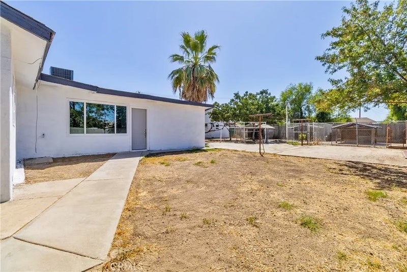 815 E 5th