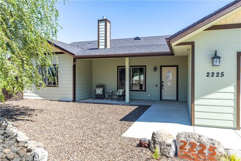 2225 Holly Drive