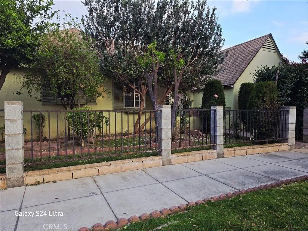 Photo of 416 N Monterey Ave, Ontario, CA 91764 (MLS # IG26055785)