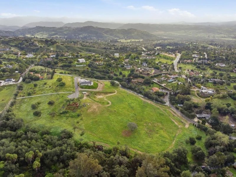 3600 Linda Vista