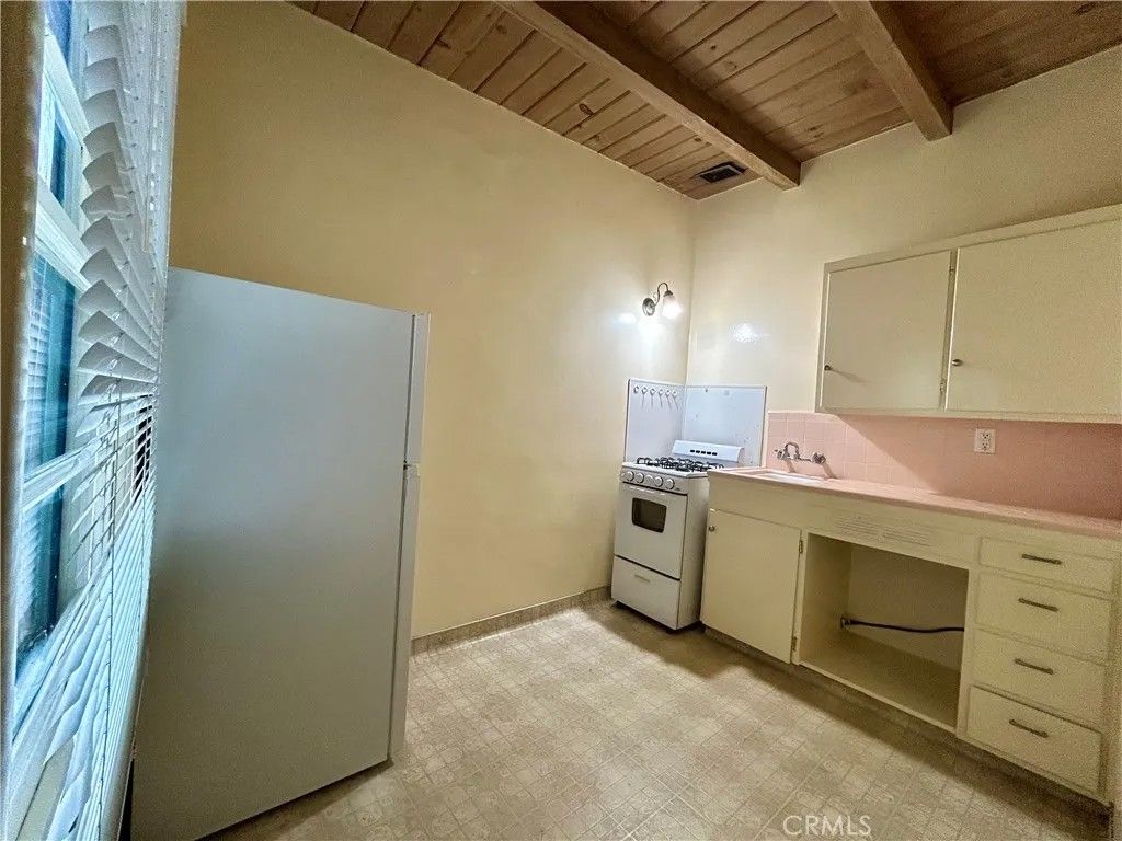 Photo of 440 Atascadero Rd #8, Morro Bay, CA 93442 (MLS # SC26072716)