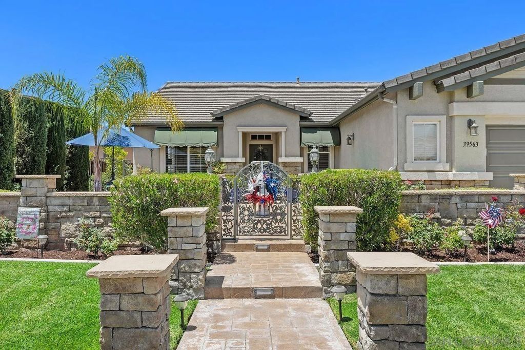 Photo of 39563 Freemark Abbey, Murrieta, CA 92563 (MLS # 250046202)