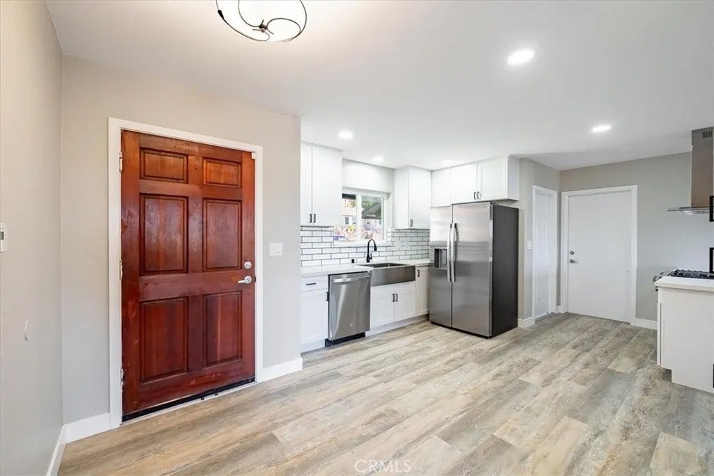 6461 Hillgrove