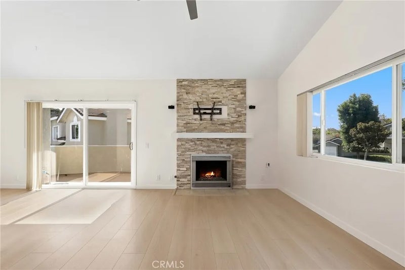 549 N Springbrook North
